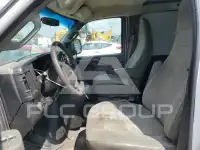 2017 GMC Savana photo