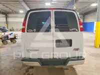 2017 GMC Savana photo