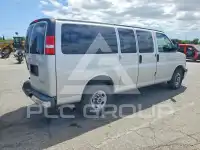 2017 GMC Savana photo