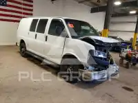 2017 GMC Savana photo