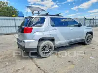 2017 GMC TERRAIN фото