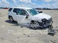 2017 GMC TERRAIN фото