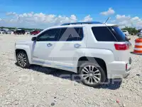 2017 GMC TERRAIN photo