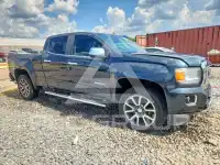 2017 GMC CANYON photo