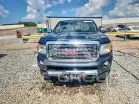 2017 GMC CANYON photo