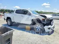 2017 GMC CANYON photo
