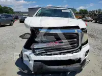 2017 GMC CANYON photo