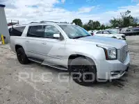 2017 GMC YUKON photo