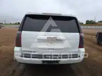 2017 GMC YUKON photo