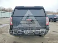 2017 GMC YUKON photo