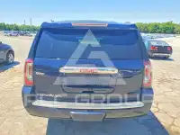 2017 GMC YUKON photo