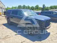 2017 GMC YUKON photo