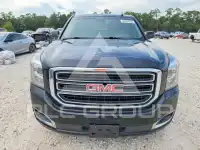 2017 GMC YUKON photo