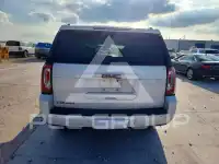 2017 GMC YUKON photo