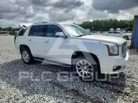 2017 GMC YUKON фото