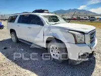 2017 GMC YUKON фото