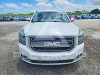2017 GMC YUKON photo