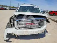 2017 GMC YUKON фото