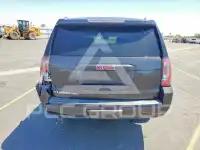 2017 GMC YUKON photo