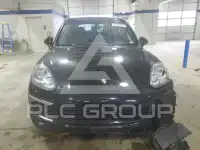 2017 Porsche Cayenne photo