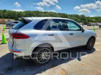 2017 Porsche Cayenne фото