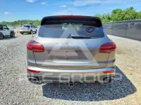 2017 Porsche Cayenne photo