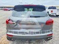 2017 Porsche Cayenne photo
