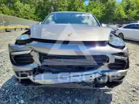 2017 Porsche Cayenne photo