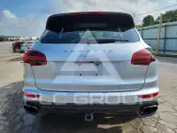 2017 Porsche Cayenne photo