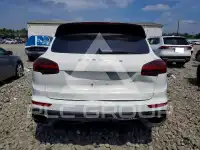 2017 Porsche Cayenne photo