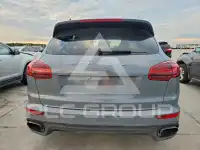 2017 Porsche Cayenne photo