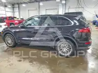 2017 Porsche Cayenne photo