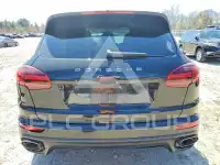 2017 Porsche Cayenne photo