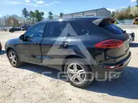 2017 Porsche Cayenne photo