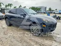 2017 Porsche MACAN photo