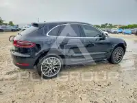 2017 Porsche MACAN photo