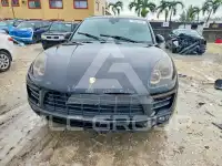 2017 Porsche MACAN photo