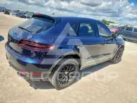 2017 Porsche MACAN photo