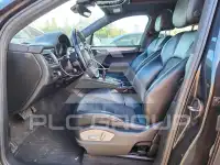 2017 Porsche MACAN photo