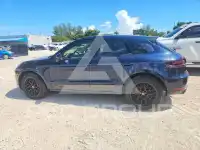 2017 Porsche MACAN photo