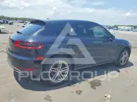 2017 Porsche MACAN photo