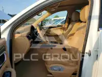2017 Porsche MACAN photo