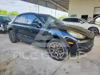 2017 Porsche MACAN photo