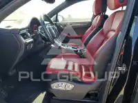 2017 Porsche MACAN photo