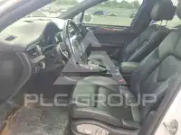 2017 Porsche MACAN photo