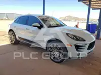 2017 Porsche MACAN photo
