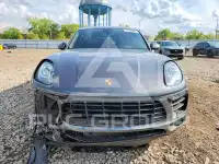 2017 Porsche MACAN photo
