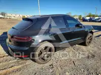 2017 Porsche MACAN photo