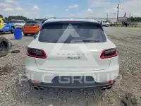 2017 Porsche MACAN photo