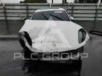 2017 Porsche MACAN photo